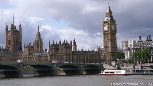 Big Ben, Parliament along the Thames River mbrand